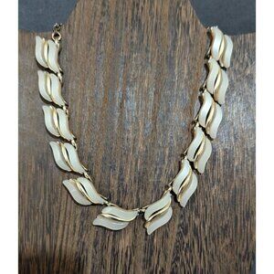 Vintage‎ White Leaf Necklace With Gold-Tone Chain & Clasp 17 Inches